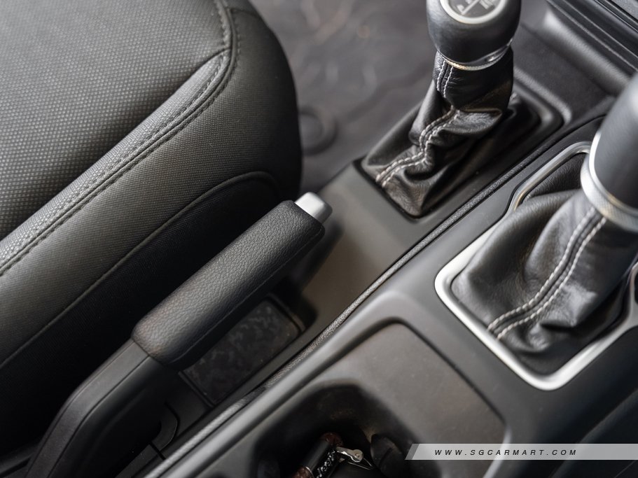 https://i.i-sgcm.com/new_cars/cars/12632/12632_g79