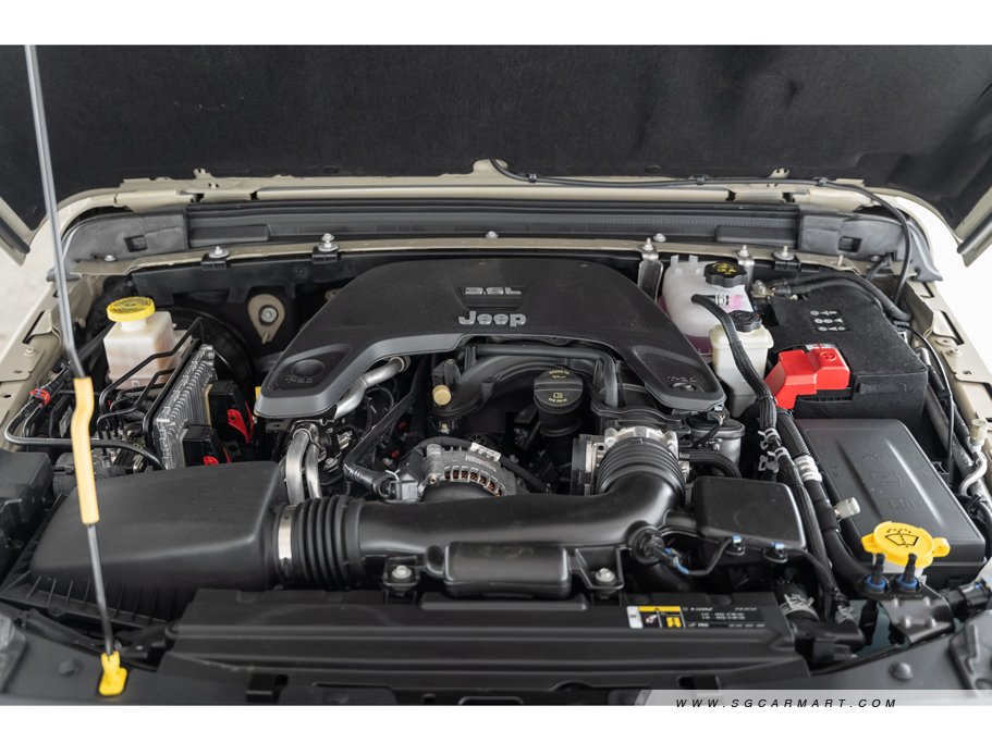 https://i.i-sgcm.com/new_cars/cars/12632/12632_g90