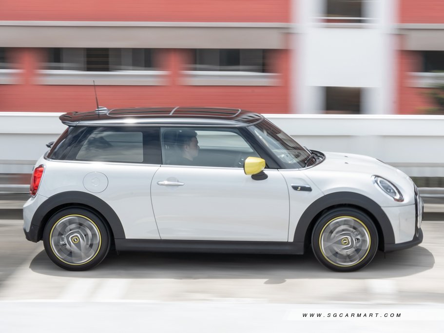 https://i.i-sgcm.com/new_cars/cars/12633/12633_g110
