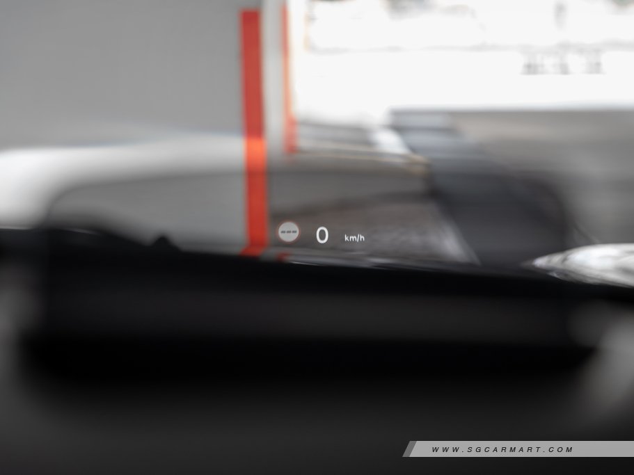 https://i.i-sgcm.com/new_cars/cars/12633/12633_g127