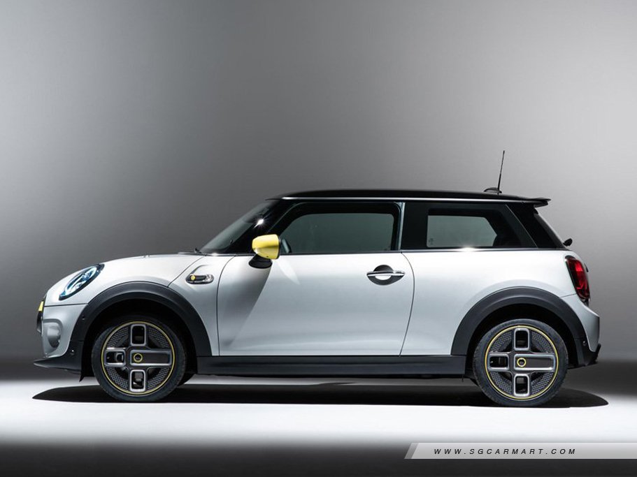 https://i.i-sgcm.com/new_cars/cars/12633/12633_g12