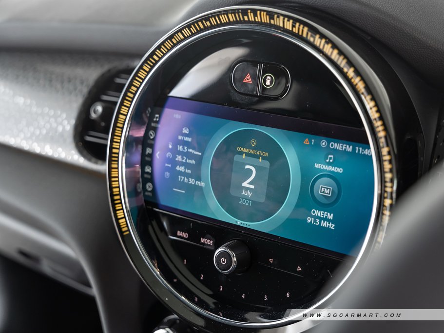 https://i.i-sgcm.com/new_cars/cars/12633/12633_g131