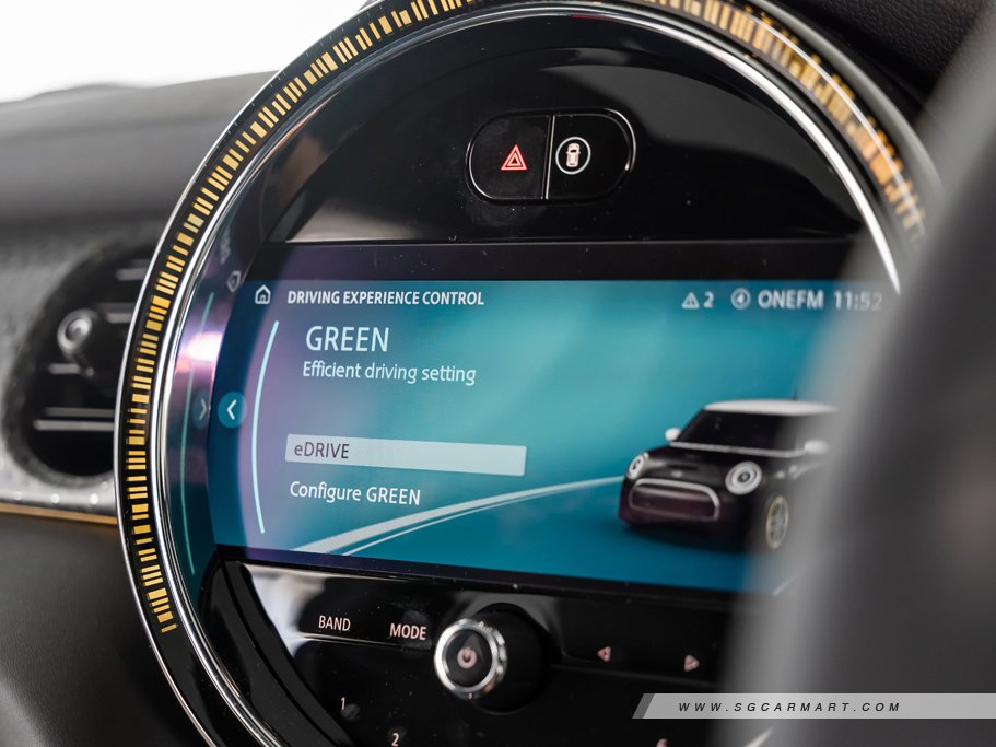 https://i.i-sgcm.com/new_cars/cars/12633/12633_g139