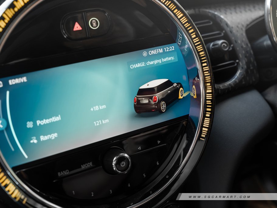 https://i.i-sgcm.com/new_cars/cars/12633/12633_g140