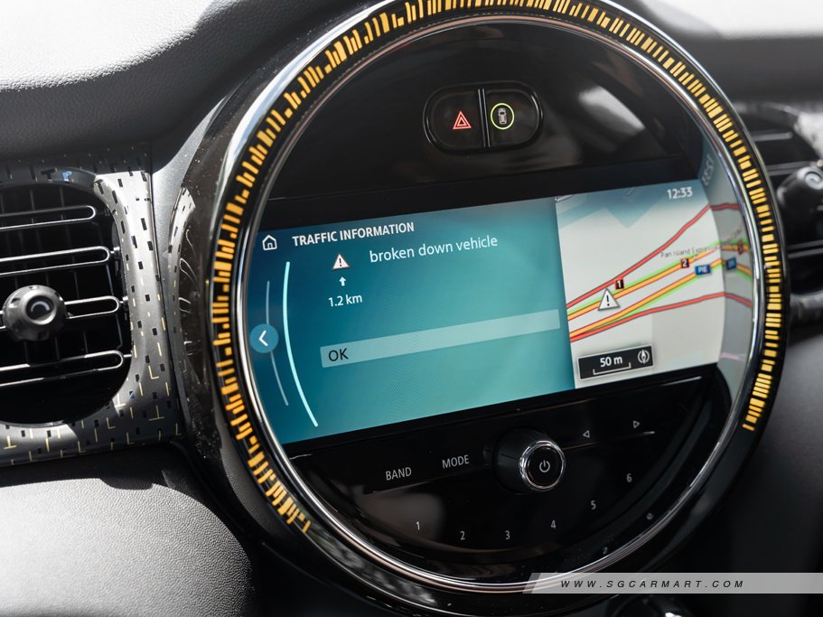 https://i.i-sgcm.com/new_cars/cars/12633/12633_g141