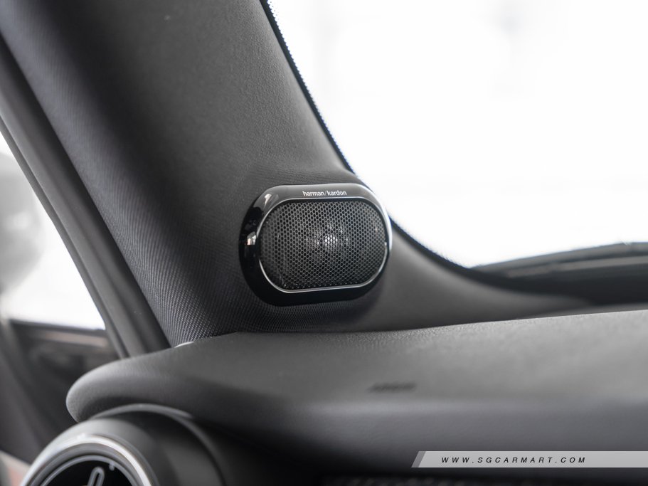 https://i.i-sgcm.com/new_cars/cars/12633/12633_g148