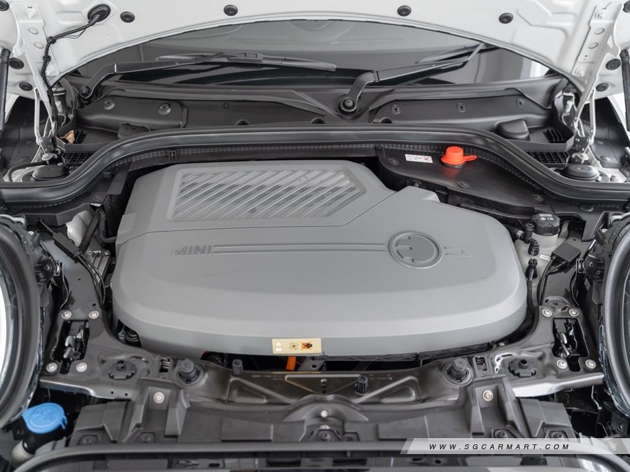 https://i.i-sgcm.com/new_cars/cars/12633/12633_g156