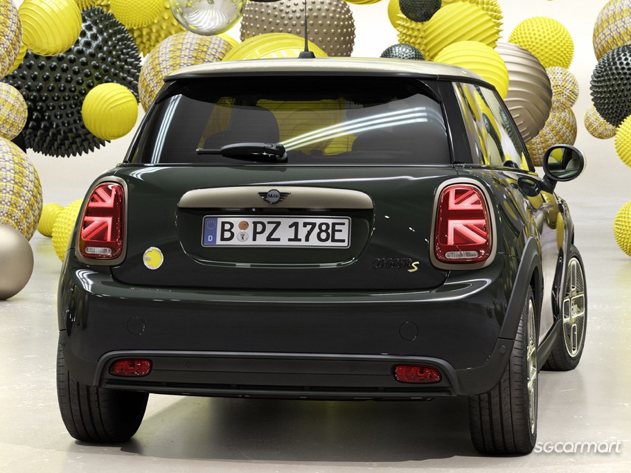 https://i.i-sgcm.com/new_cars/cars/12633/12633_g168