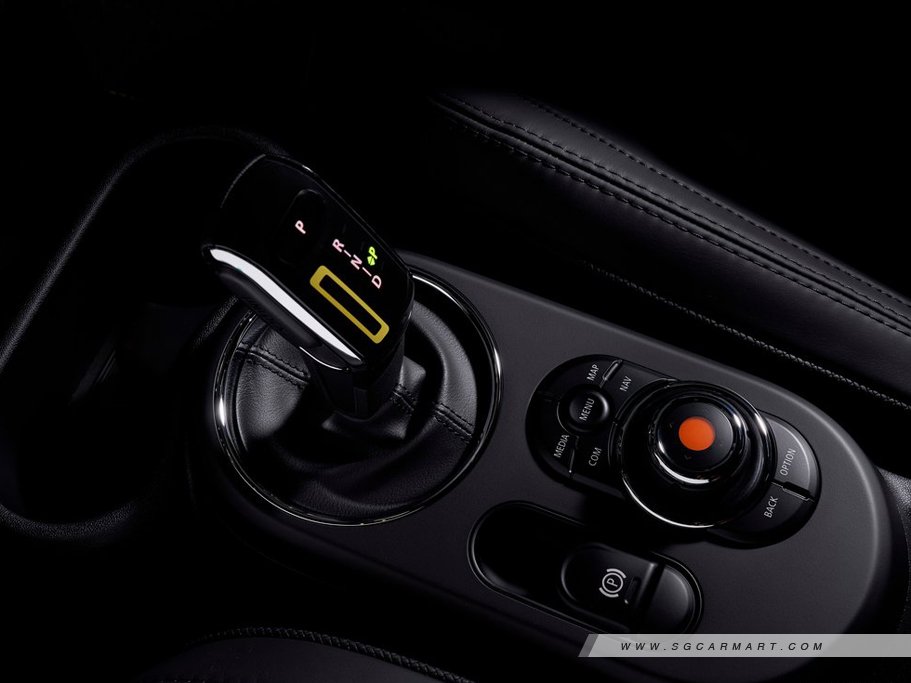 https://i.i-sgcm.com/new_cars/cars/12633/12633_g32