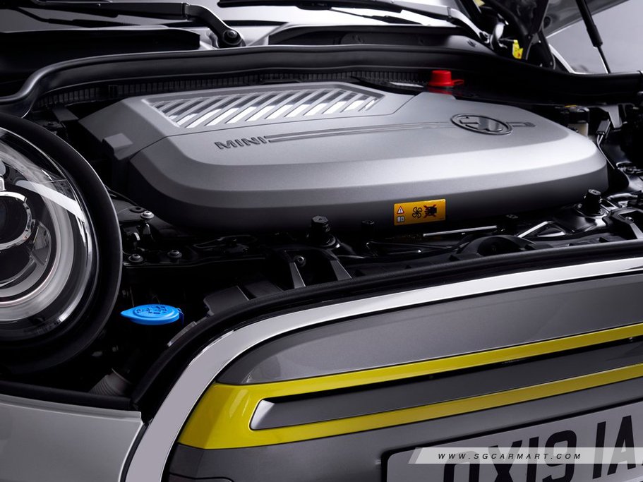 https://i.i-sgcm.com/new_cars/cars/12633/12633_g44