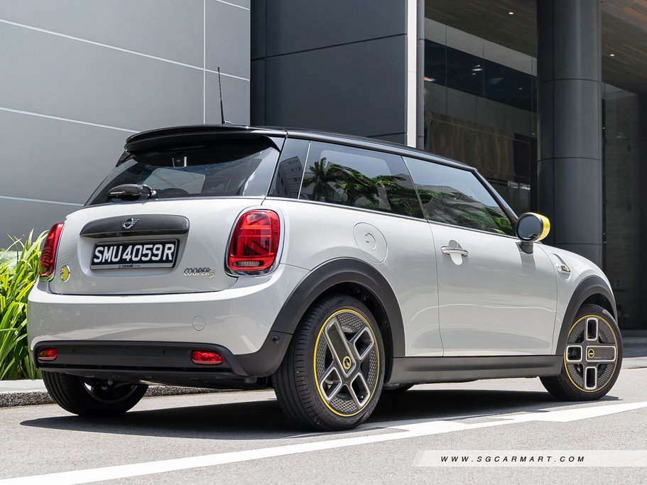 https://i.i-sgcm.com/new_cars/cars/12633/12633_g49