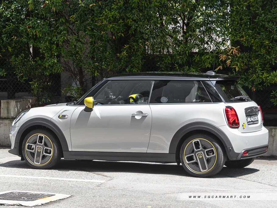 https://i.i-sgcm.com/new_cars/cars/12633/12633_g50