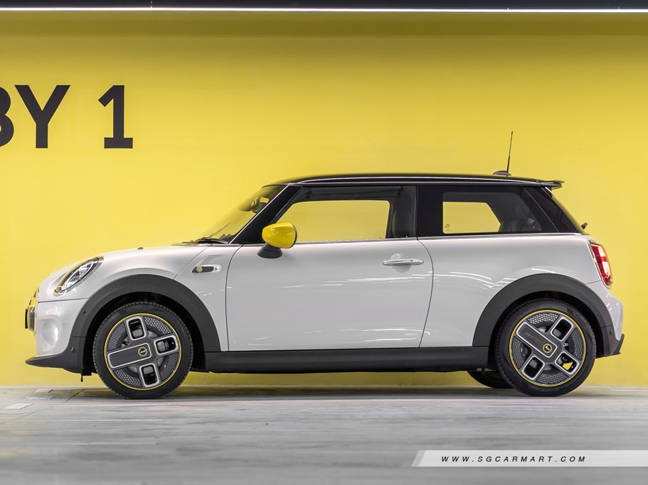 https://i.i-sgcm.com/new_cars/cars/12633/12633_g51