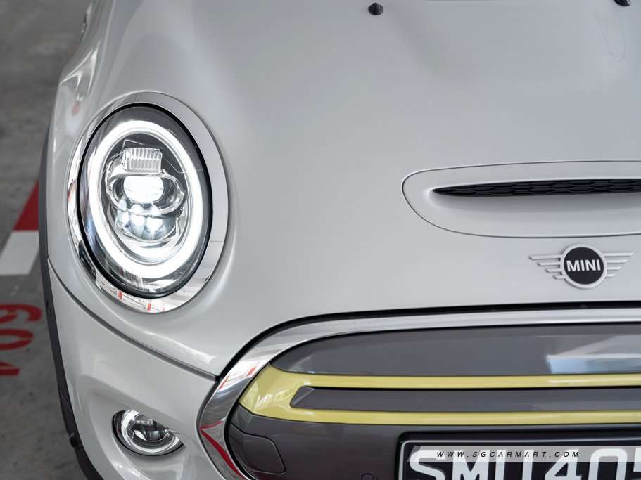https://i.i-sgcm.com/new_cars/cars/12633/12633_g58