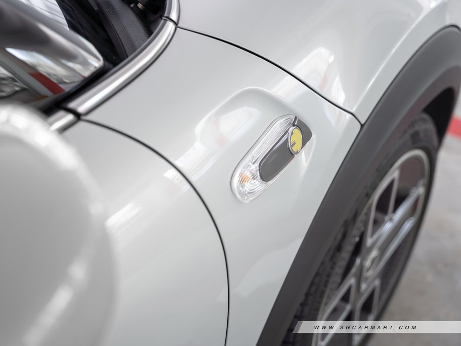 https://i.i-sgcm.com/new_cars/cars/12633/12633_g59
