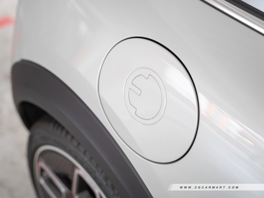 https://i.i-sgcm.com/new_cars/cars/12633/12633_g61