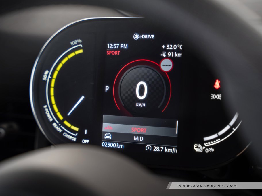https://i.i-sgcm.com/new_cars/cars/12633/12633_g67