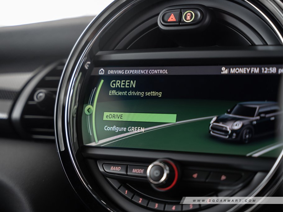 https://i.i-sgcm.com/new_cars/cars/12633/12633_g73