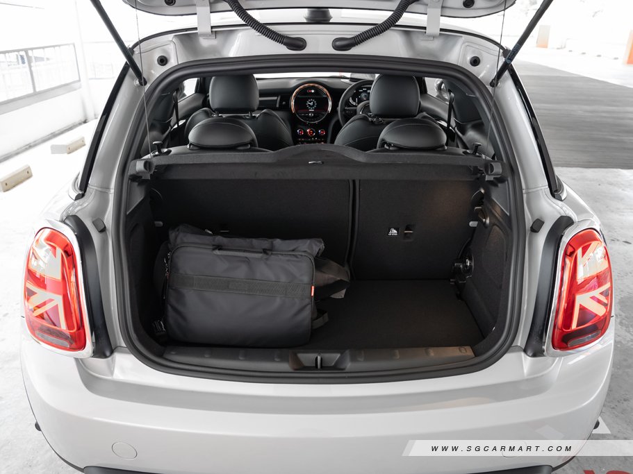 https://i.i-sgcm.com/new_cars/cars/12633/12633_g88