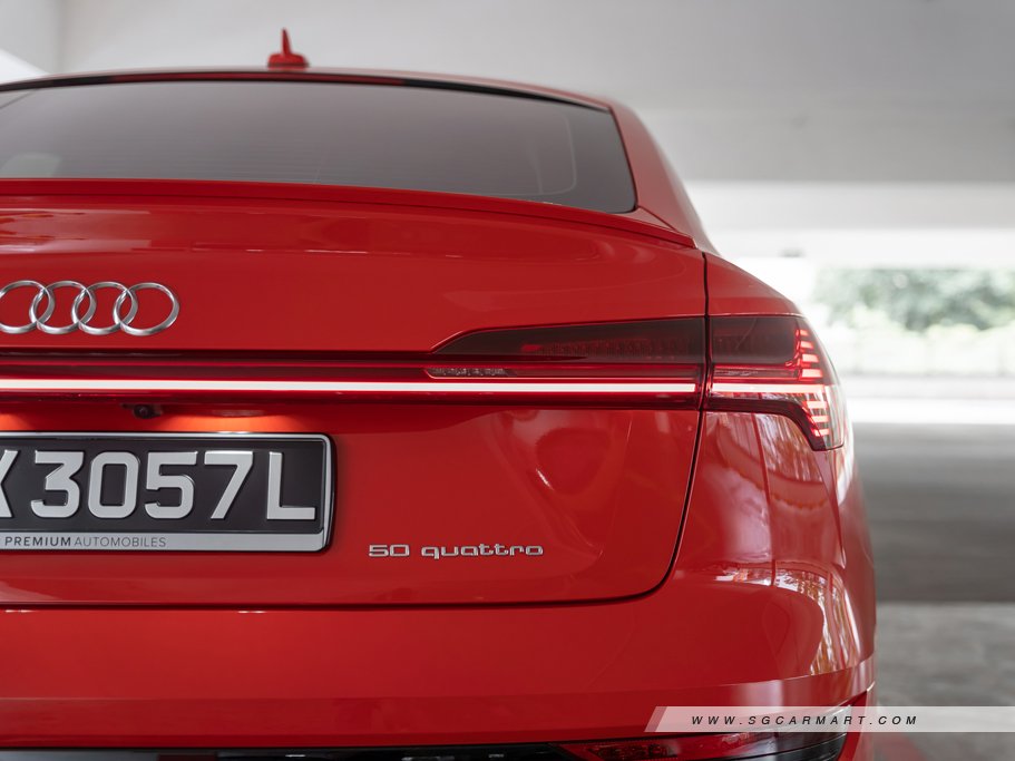 https://i.i-sgcm.com/new_cars/cars/12634/12634_g33