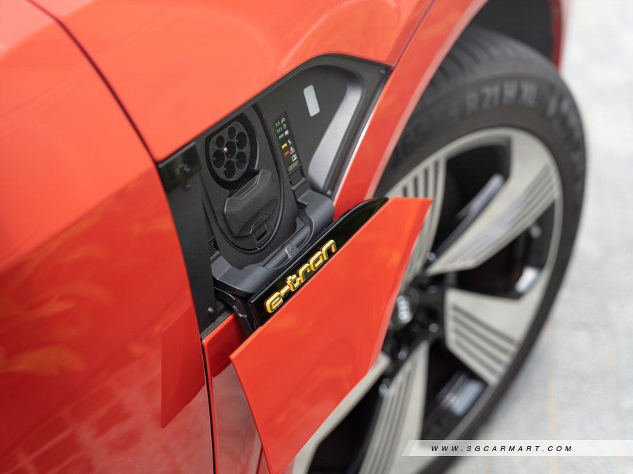 https://i.i-sgcm.com/new_cars/cars/12634/12634_g38