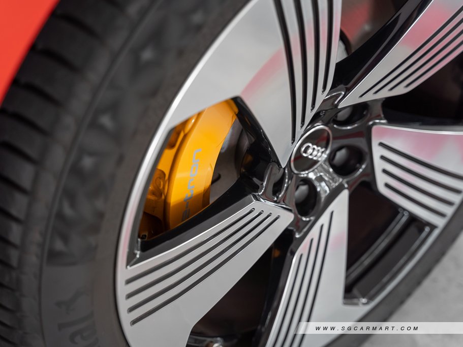 https://i.i-sgcm.com/new_cars/cars/12634/12634_g39