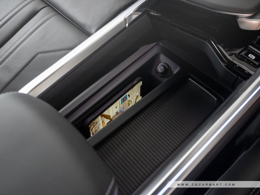 https://i.i-sgcm.com/new_cars/cars/12634/12634_g70