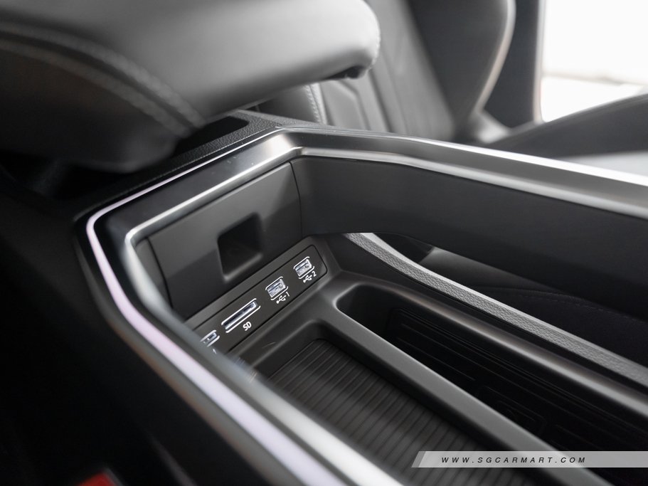 https://i.i-sgcm.com/new_cars/cars/12634/12634_g71
