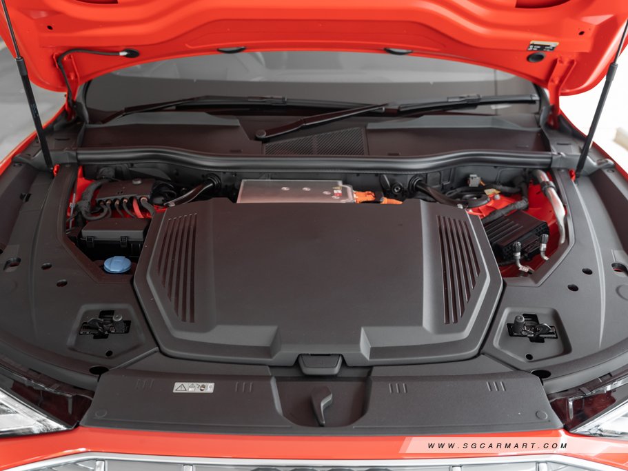 https://i.i-sgcm.com/new_cars/cars/12634/12634_g81