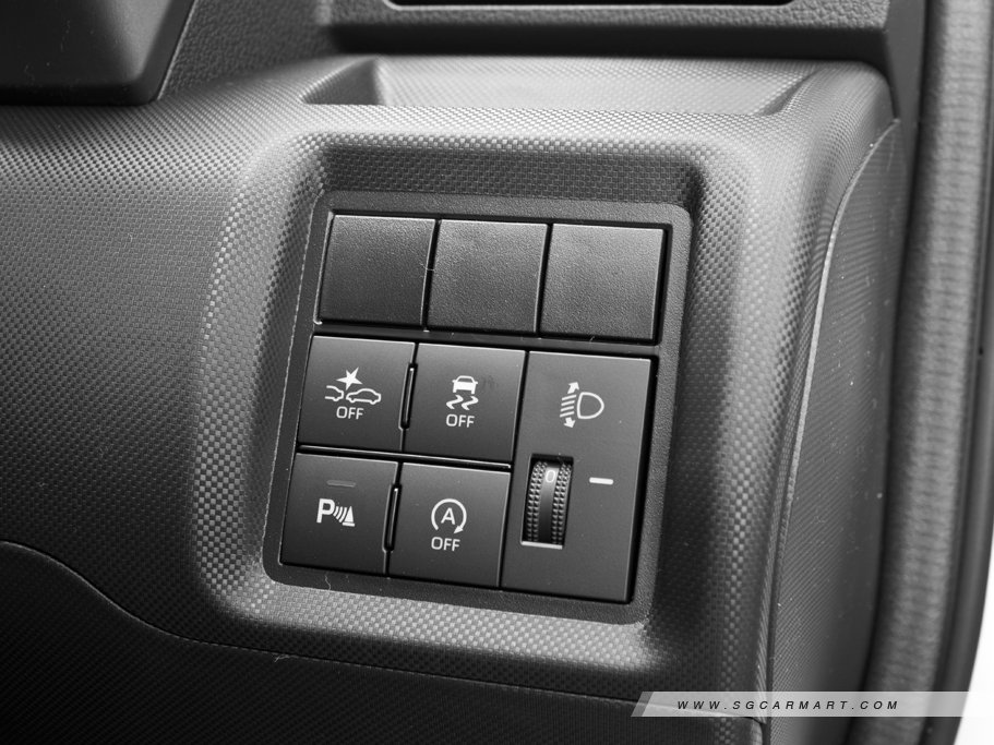 https://i.i-sgcm.com/new_cars/cars/12635/12635_g37