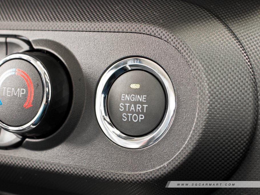 https://i.i-sgcm.com/new_cars/cars/12635/12635_g46