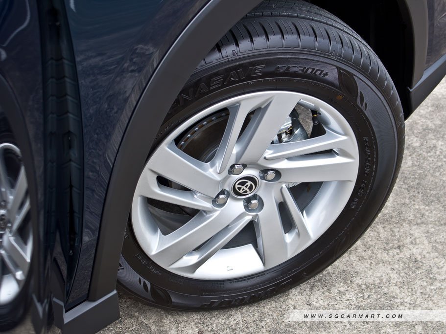 https://i.i-sgcm.com/new_cars/cars/12635/12635_g68