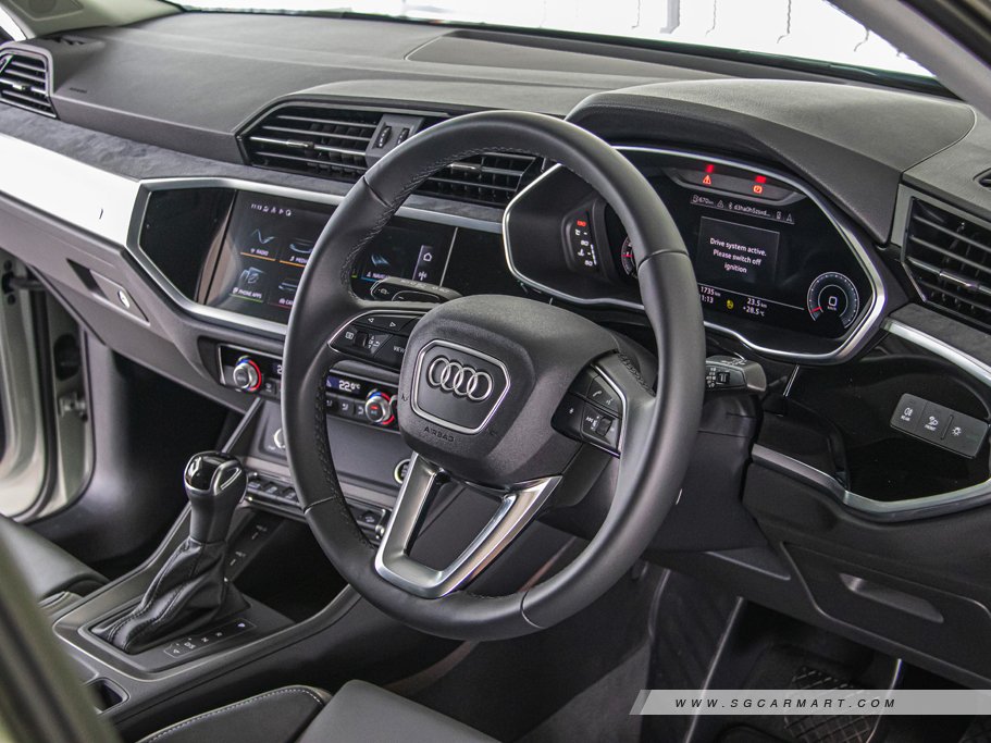 https://i.i-sgcm.com/new_cars/cars/12636/12636_g43