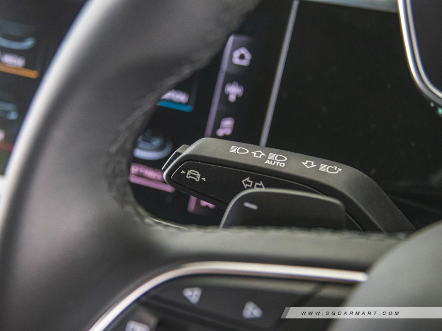 https://i.i-sgcm.com/new_cars/cars/12636/12636_g58