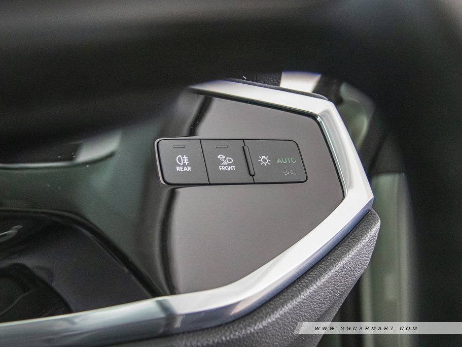 https://i.i-sgcm.com/new_cars/cars/12636/12636_g61