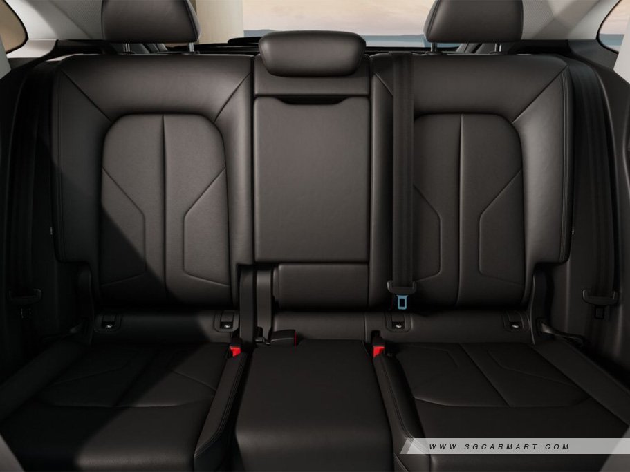 https://i.i-sgcm.com/new_cars/cars/12636/12636_g83