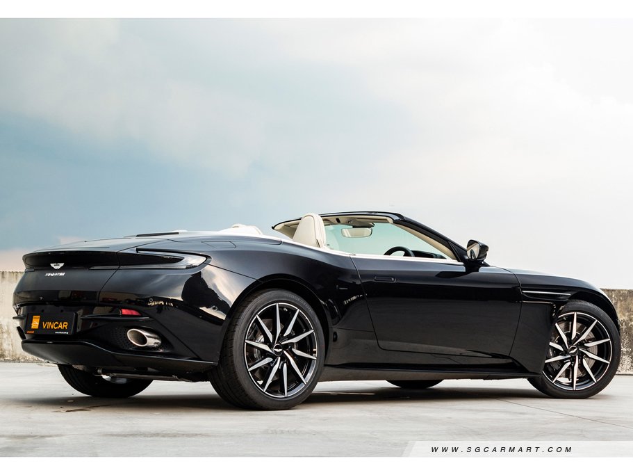 https://i.i-sgcm.com/new_cars/cars/12637/12637_g7