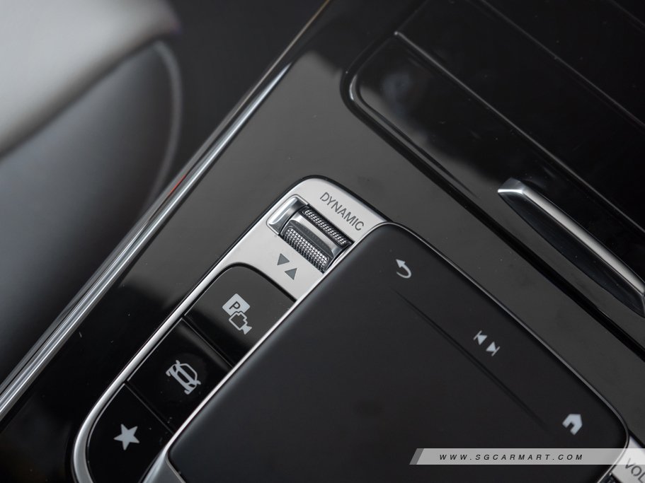 https://i.i-sgcm.com/new_cars/cars/12639/12639_g53