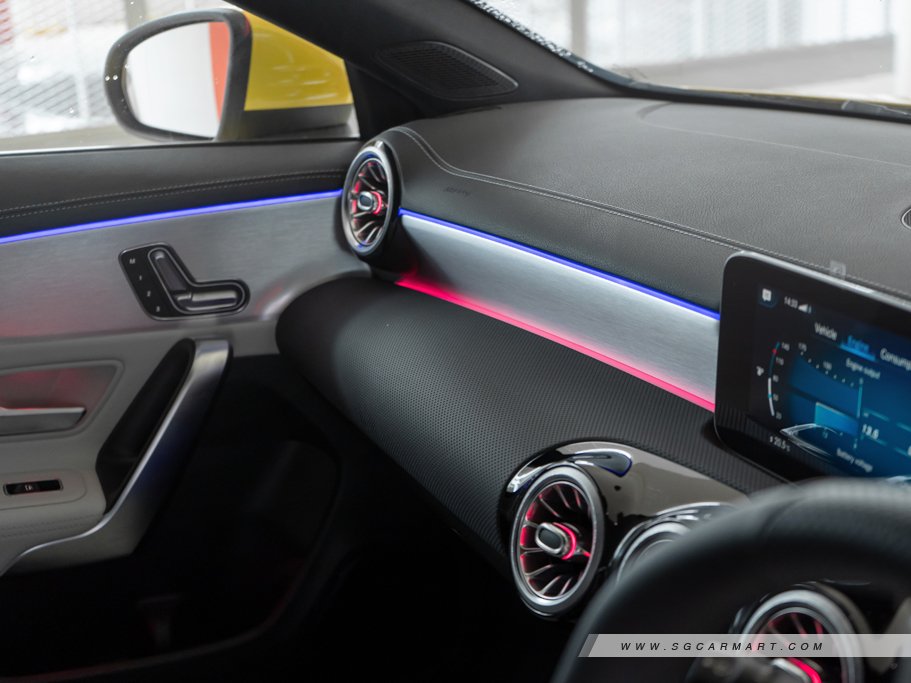 https://i.i-sgcm.com/new_cars/cars/12639/12639_g56