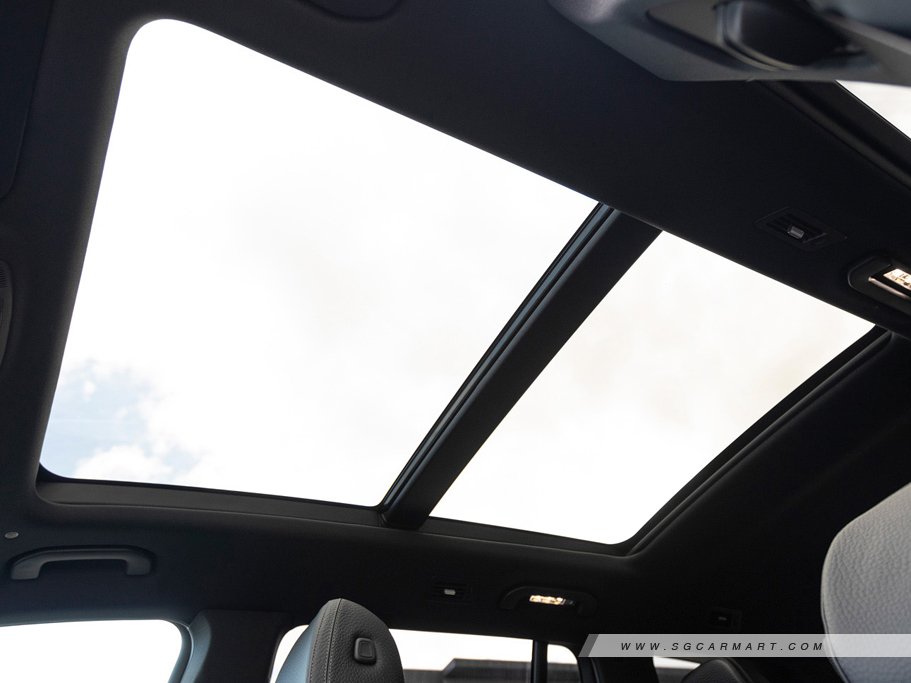 https://i.i-sgcm.com/new_cars/cars/12641/12641_g11