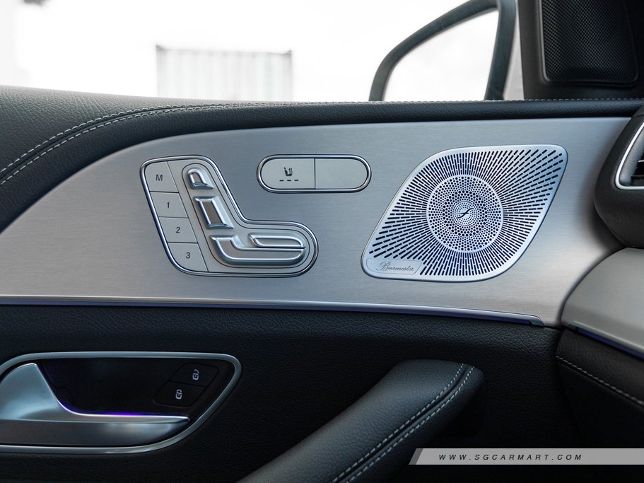https://i.i-sgcm.com/new_cars/cars/12641/12641_g12