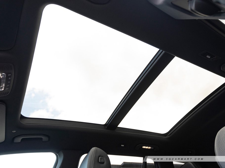 https://i.i-sgcm.com/new_cars/cars/12641/12641_g31