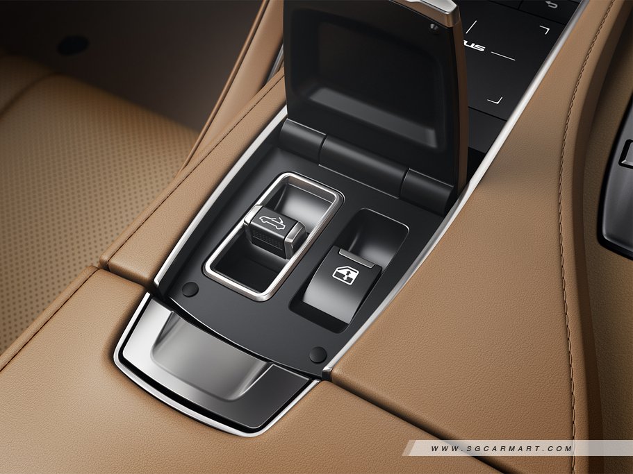 https://i.i-sgcm.com/new_cars/cars/12646/12646_g37