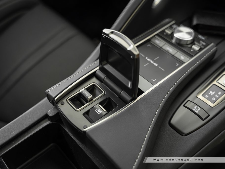 https://i.i-sgcm.com/new_cars/cars/12646/12646_g85