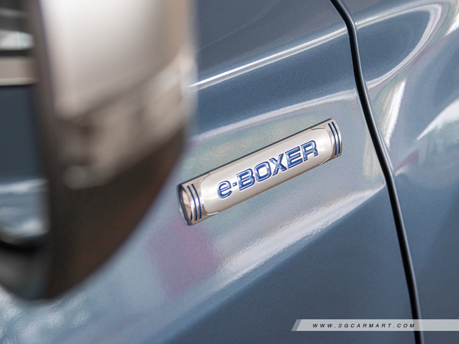 https://i.i-sgcm.com/new_cars/cars/12648/12648_g18