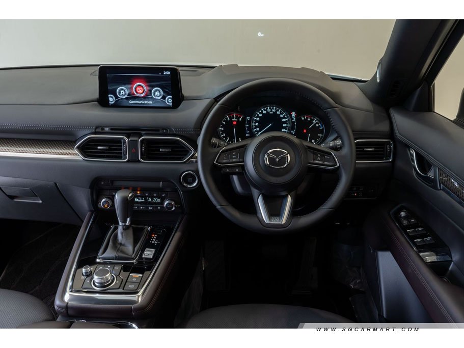 Mazda CX-8 10