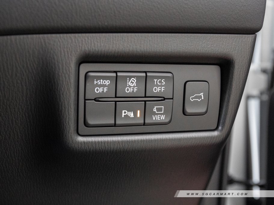 https://i.i-sgcm.com/new_cars/cars/12653/12653_g38
