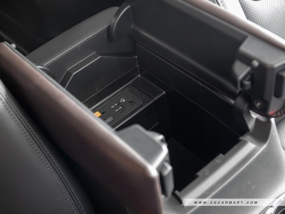 https://i.i-sgcm.com/new_cars/cars/12653/12653_g54