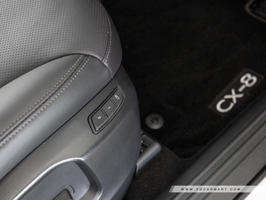 https://i.i-sgcm.com/new_cars/cars/12653/12653_g58