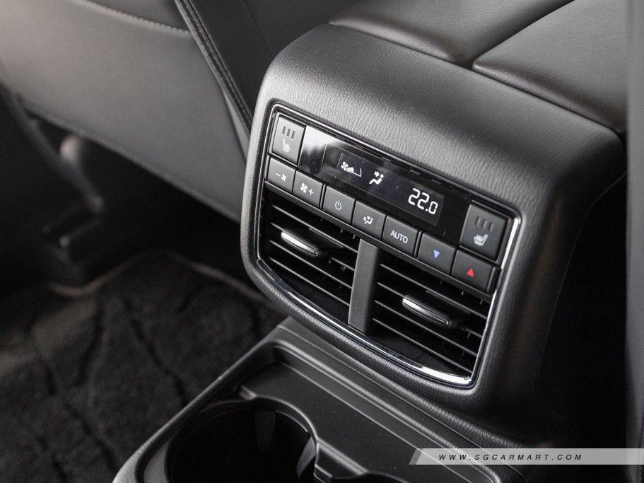 https://i.i-sgcm.com/new_cars/cars/12653/12653_g61